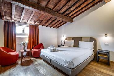 Martelli 6 Suite & Apartments