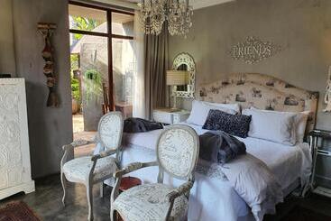 Waterhouse Guest Lodge In Waterkloof