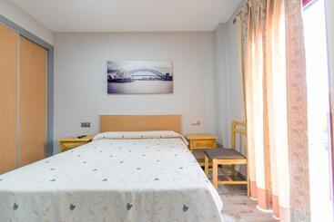 هتل Olympia Ronda Hostel