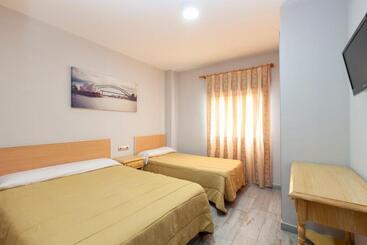 هتل Olympia Ronda Hostel