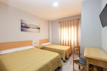 هتل Olympia Ronda Hostel