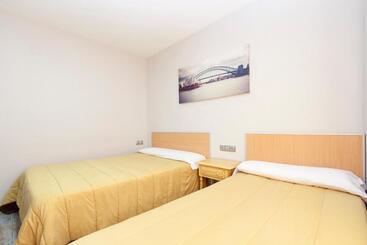 Olympia Ronda Hostel - Puig