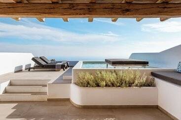 هتل Néro Luxury Suites
