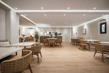 هتل Néro Luxury Suites