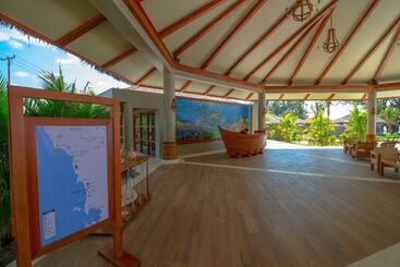 هتل Pristine Mermaid Resort