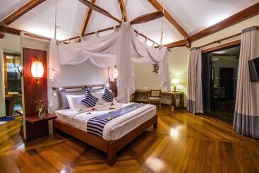 هتل Pristine Mermaid Resort