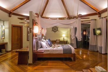 هتل Pristine Mermaid Resort