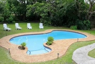 African Aquila Lodge