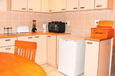 African Aquila Lodge