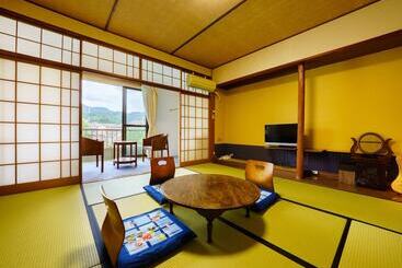 هاستل Kotobukiya Ryokan