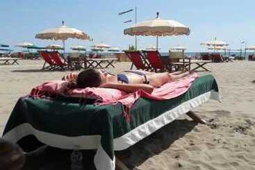 Art Hotel Pietrasanta