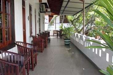 هتل Happy Beach Resort