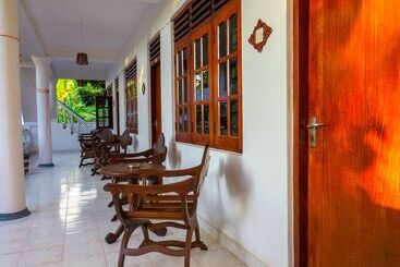 هتل Happy Beach Resort