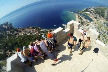 酒店 Mobile Homes Camp Galeb