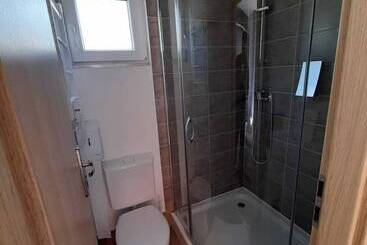 酒店 Mobile Homes Camp Galeb