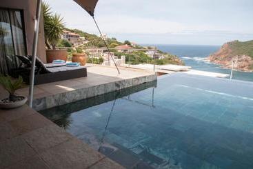 هتل The Mount Knysna