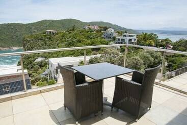 هتل The Mount Knysna