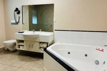 مُتل Southgate Motor Inn