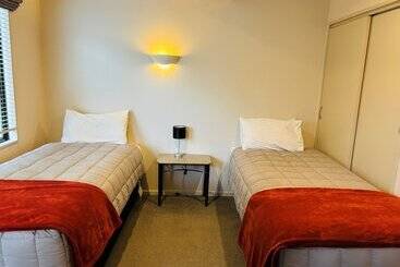 مُتل Southgate Motor Inn