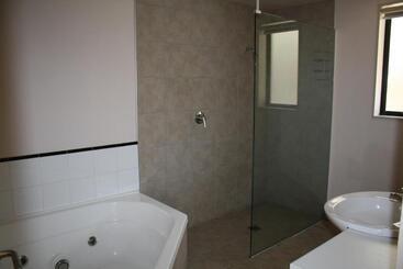 مُتل Southgate Motor Inn