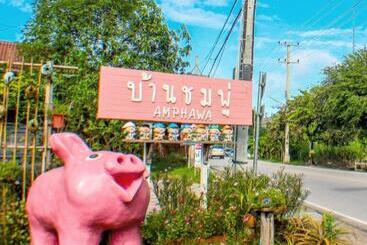 پانسیون Baanchompooamphawa