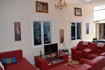 پانسیون Mangoes Guesthouse