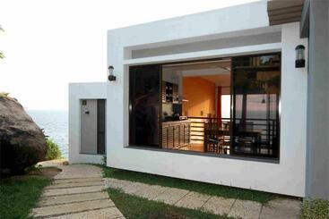 Rumassala Villas