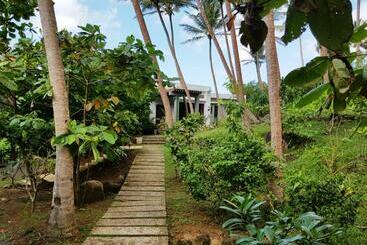 Rumassala Villas