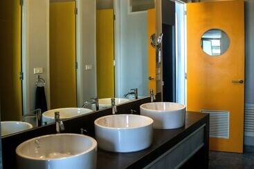 The Moon Hostel Huahin