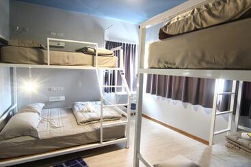 The Moon Hostel Huahin