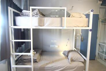 The Moon Hostel Huahin