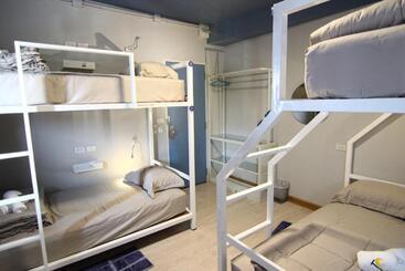 The Moon Hostel Huahin