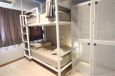 The Moon Hostel Huahin