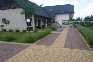 Villa Stone