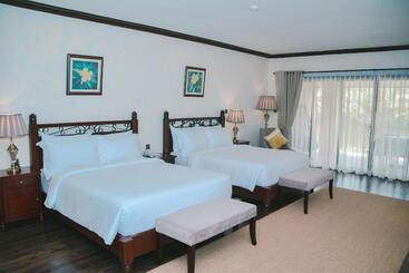 هتل Espacio Verde Resort