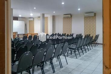 هتل Palu City Guest House Mitra Reddoorz