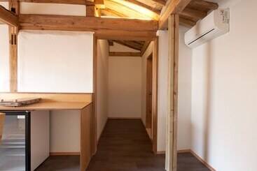 Hanok Residence Hotel Side
