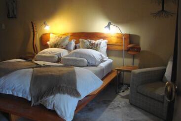 پانسیون Die Waenhuis Guest House