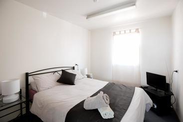 הוסטל The Nook Backpackers