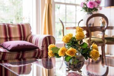 تختخواب و صبحانه Prinsen Apartment