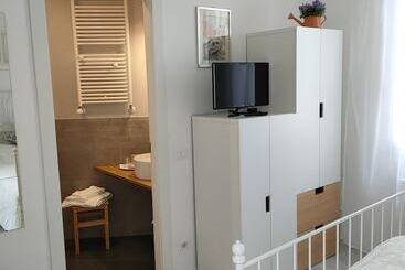 تختخواب و صبحانه Venice Home