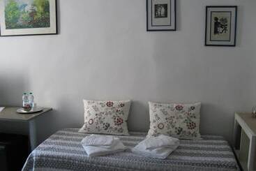 تختخواب و صبحانه Venice Home