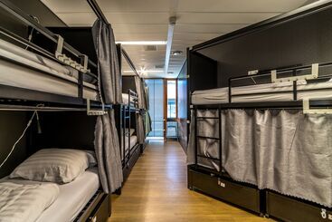 Hostelle   Women Only Hostel Amsterdam