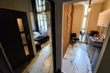 هتل Apartament Z Jacuzzi Kraków Rynek