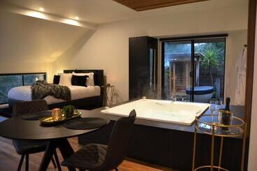 Отель Kudos Villas   Hepburn Springs