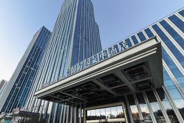 هتل Wanda Vista Xining