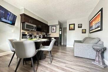 Sheridan Suites Apartments