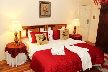تختخواب و صبحانه Victoria Manor