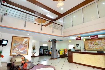 هتل Cbd Plaza