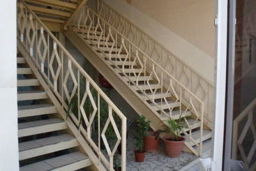 هتل Centre Lodge